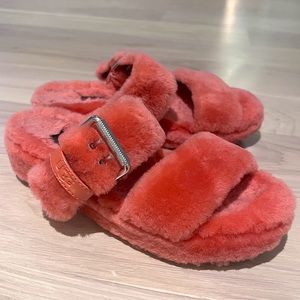 🦊 UGG Fuzz yeah slides